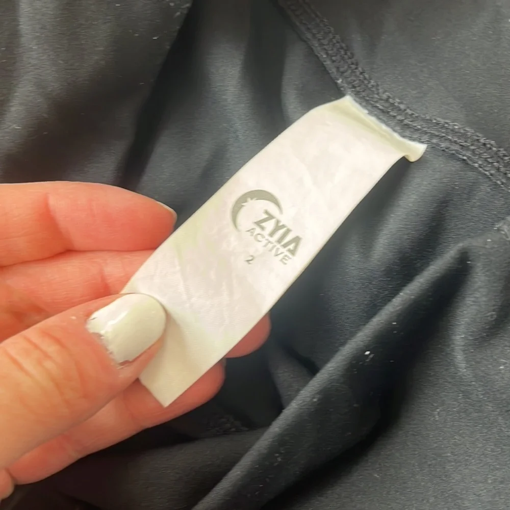 Zyia Leggings Pants High Rise Lux Slashed Distressed Black size 2 - Picture 10 of 12